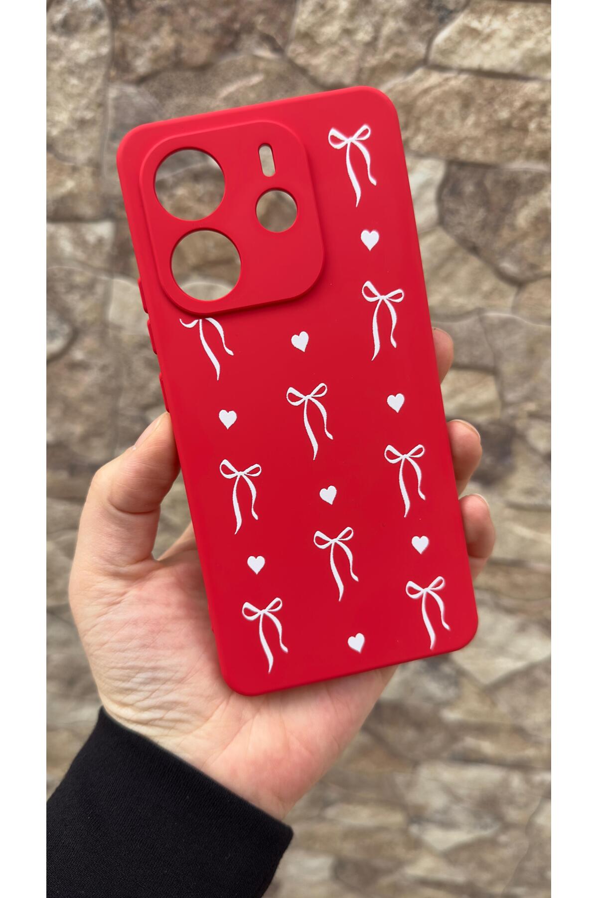 Redmi Note 14 Uyumlu Kalpli Fiyonk Desenli Silikon Darbe Emici Klasik Korumalı Rubber Kılıf