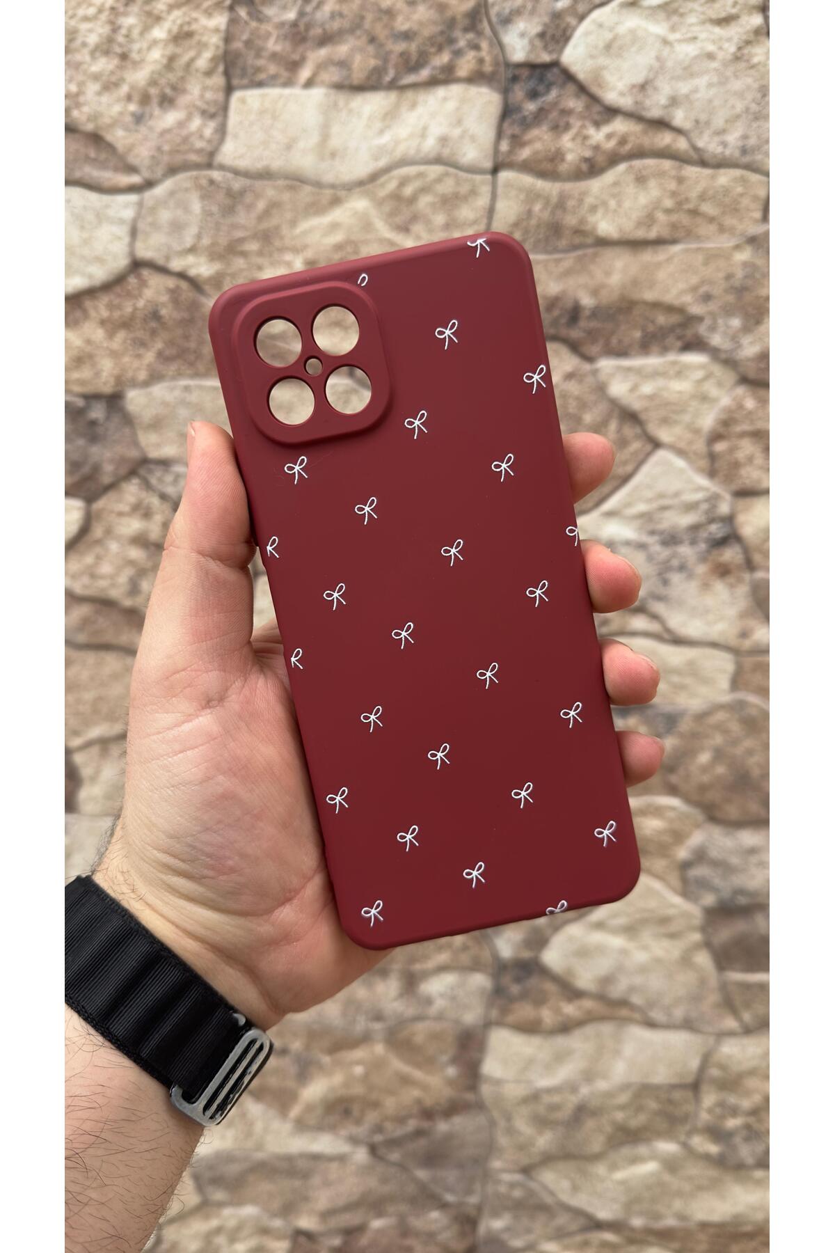 Omix x600 Uyumlu Beyaz Fiyonk Desenli Silikon Darbe Emici Klasik Korumalı Rubber Kılıf