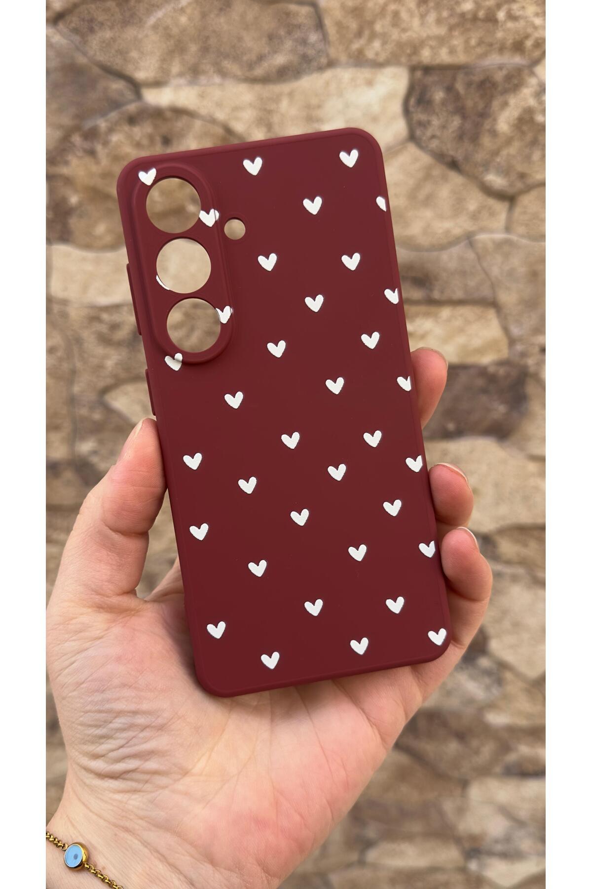 Samsung Galaxy S26 Uyumlu Beyaz Kalp Desenli Silikon Darbe Emici Klasik Korumalı Rubber Kılıf