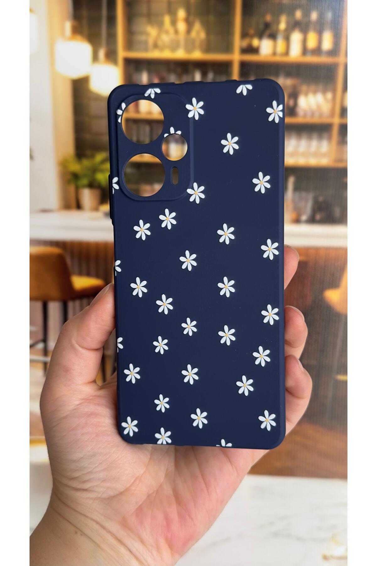 Poco F5 Uyumlu Mini Papatya Desenli Silikon Darbe Emici Klasik Korumalı Rubber Kılıf