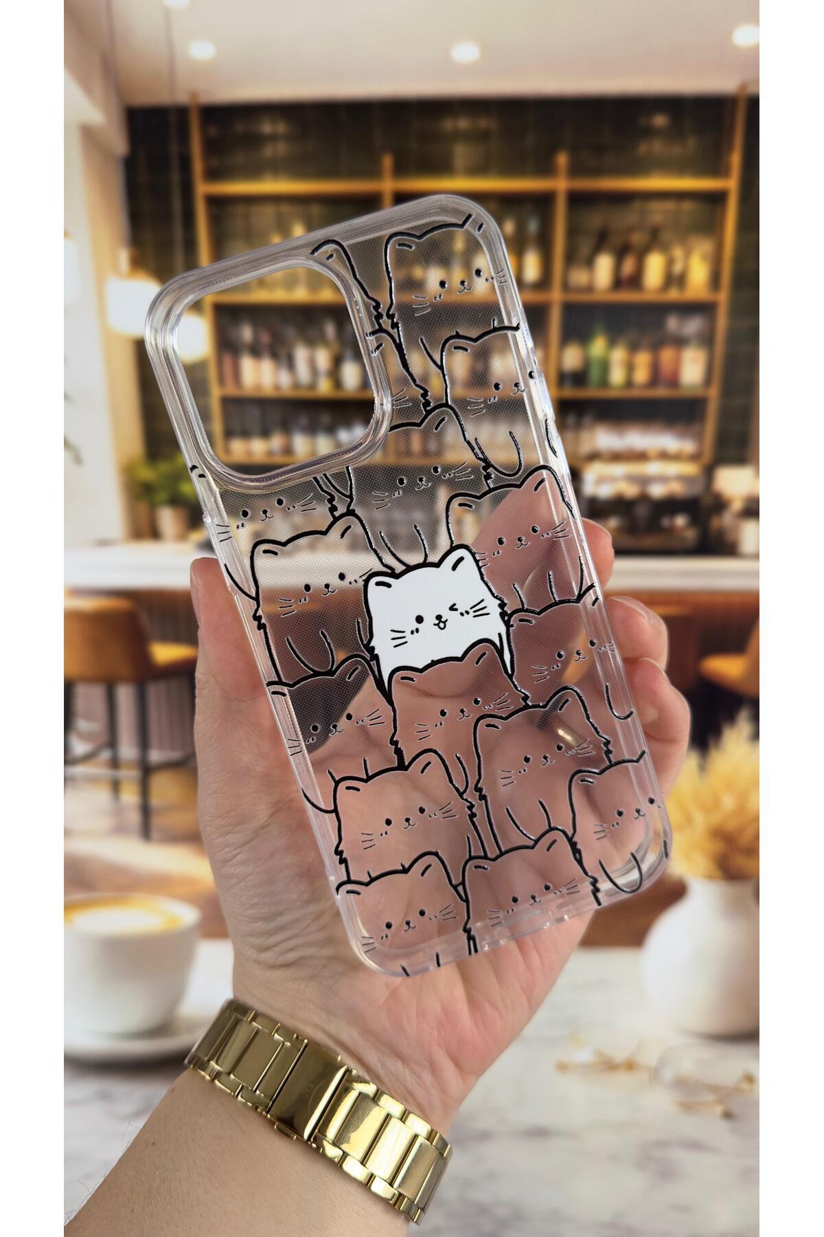 Iphone 15 Pro Max Uyumlu Manycat Desenli Şeffaf Darbe Emici Kamera Korumalı Clear Kılıf