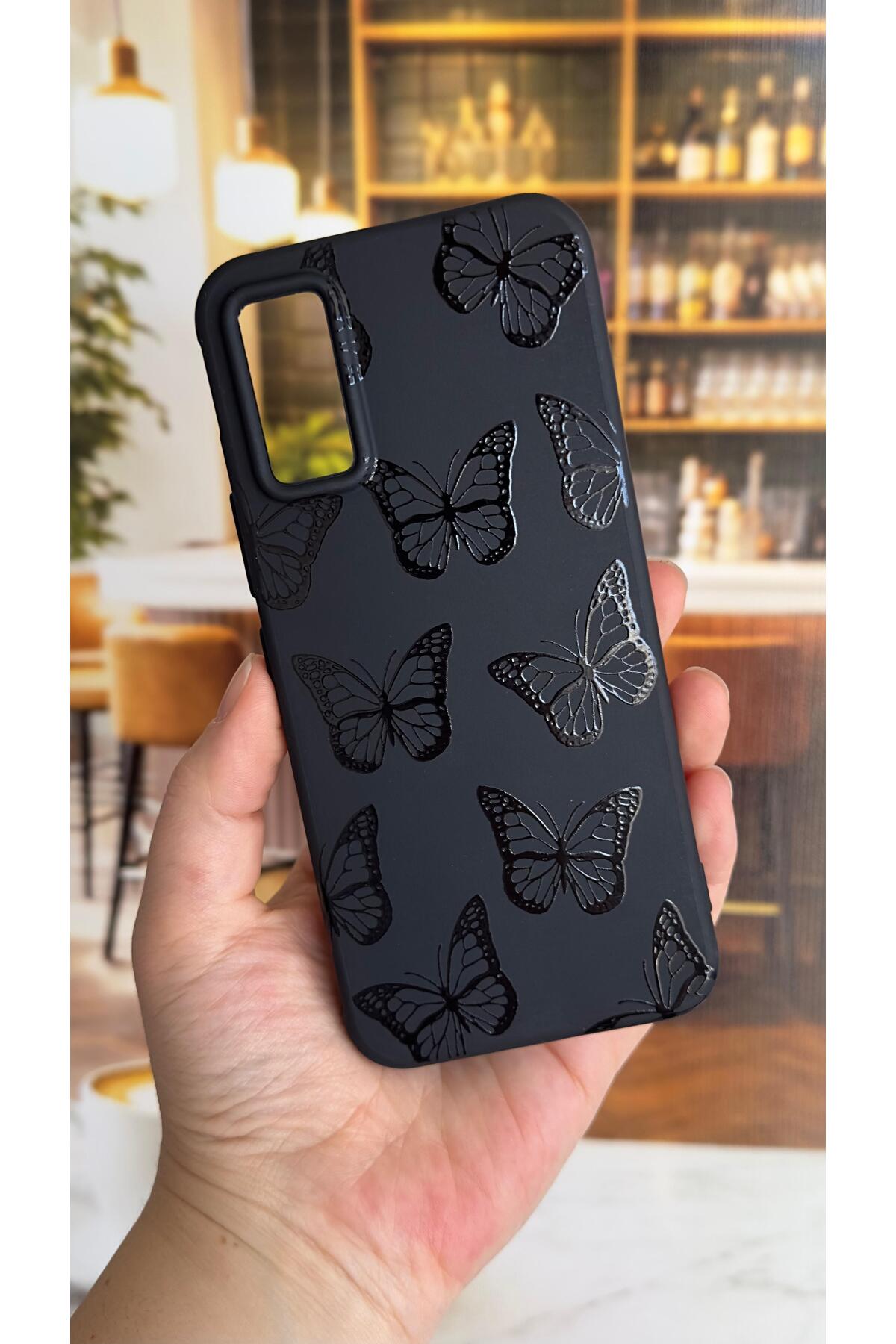 Infinix GT 30 Pro Uyumlu Siyah Kelebek Desenli Silikon Darbe Emici Klasik Korumalı Rubber Kılıf
