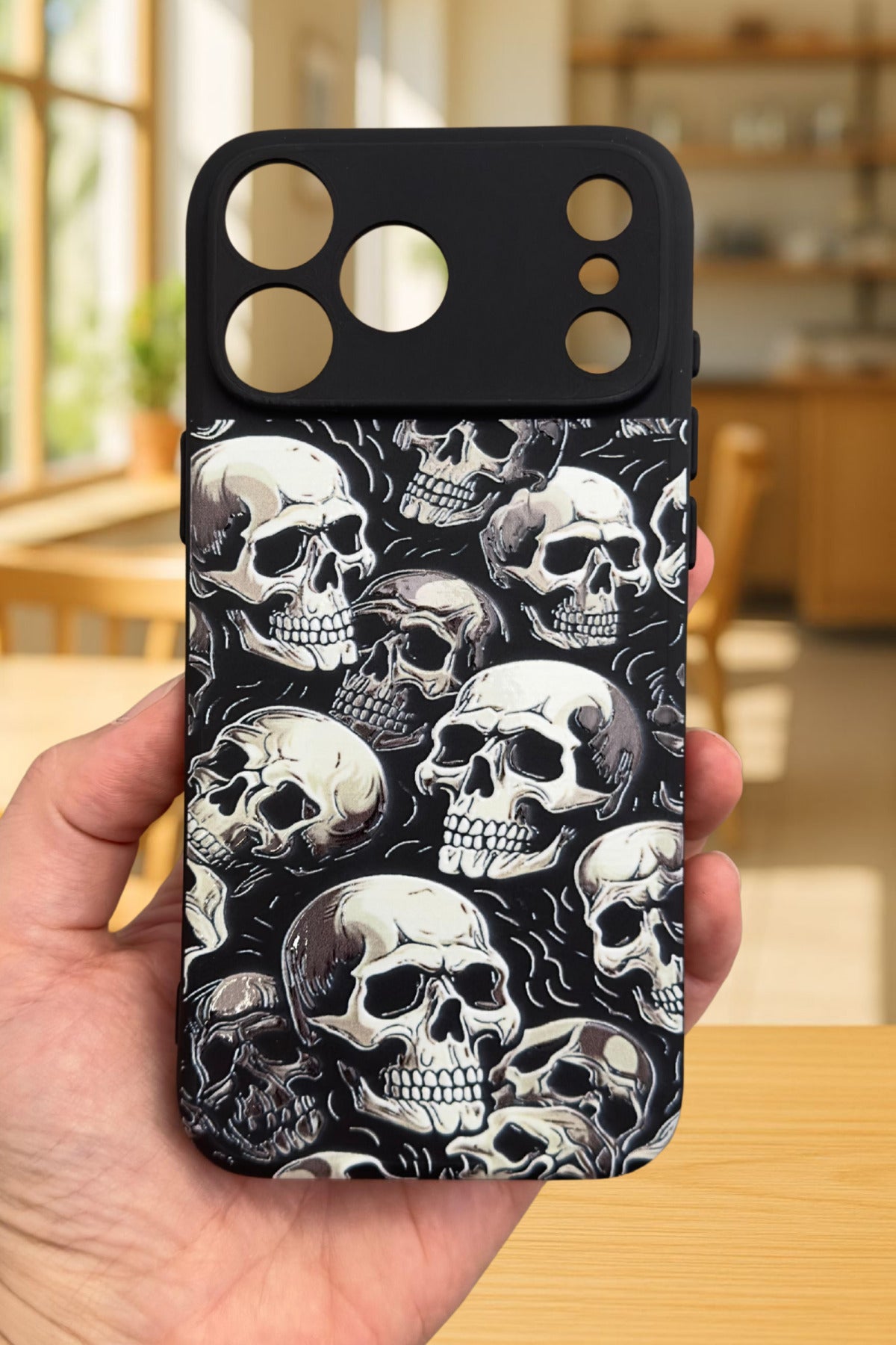 iPhone 17 Pro Max Uyumlu Kuru Kafa Silikon Darbe Emici Klasik Korumalı Rubber Kılıf