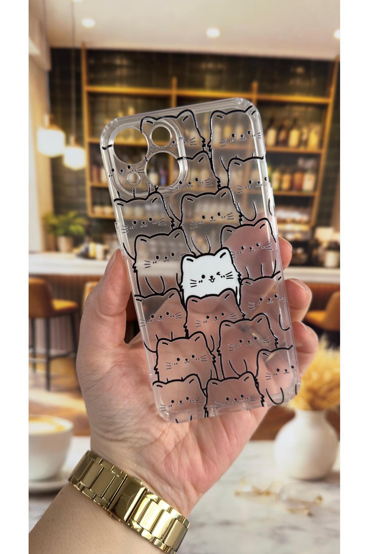 iPhone 13 Uyumlu Manycat Desenli Şeffaf Darbe Emici Kamera Korumalı Clear Kılıf