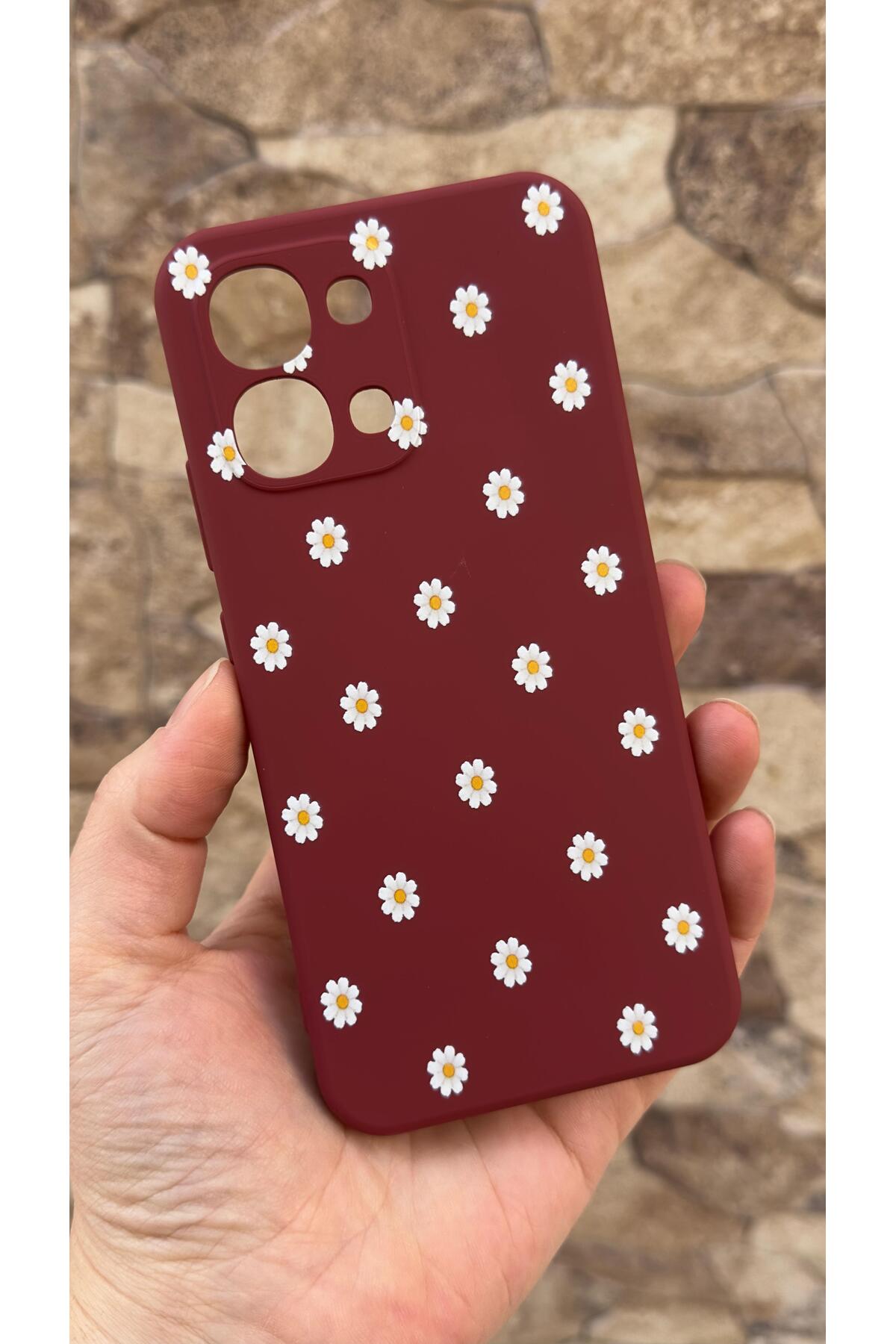 Oppo A6 Pro Uyumlu Beyaz Papatya Desenli Silikon Darbe Emici Klasik Korumalı Rubber Kılıf