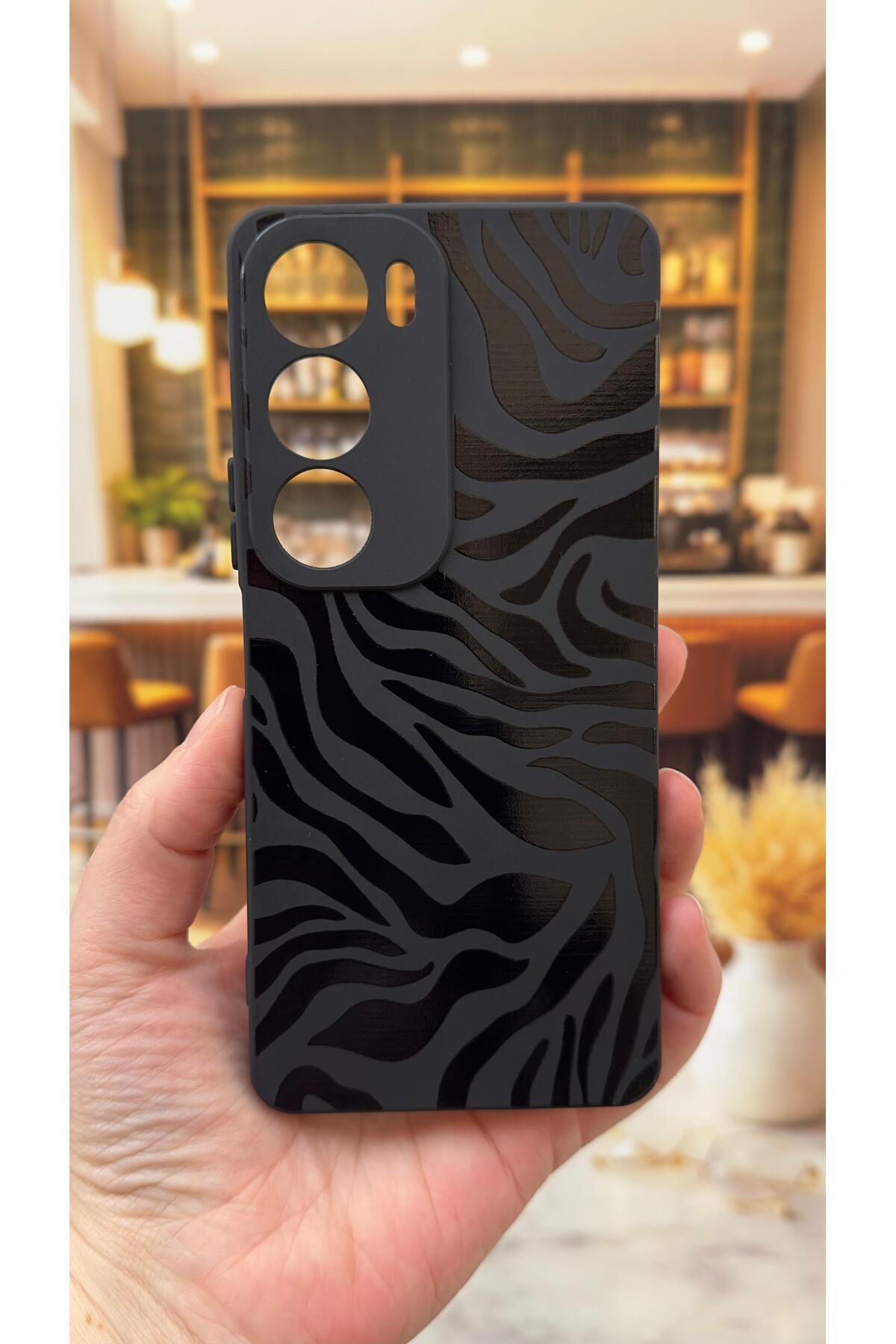 VİVO Y19S Uyumlu Zebra Desenli Silikon Darbe Emici Klasik Korumalı Rubber Kılıf