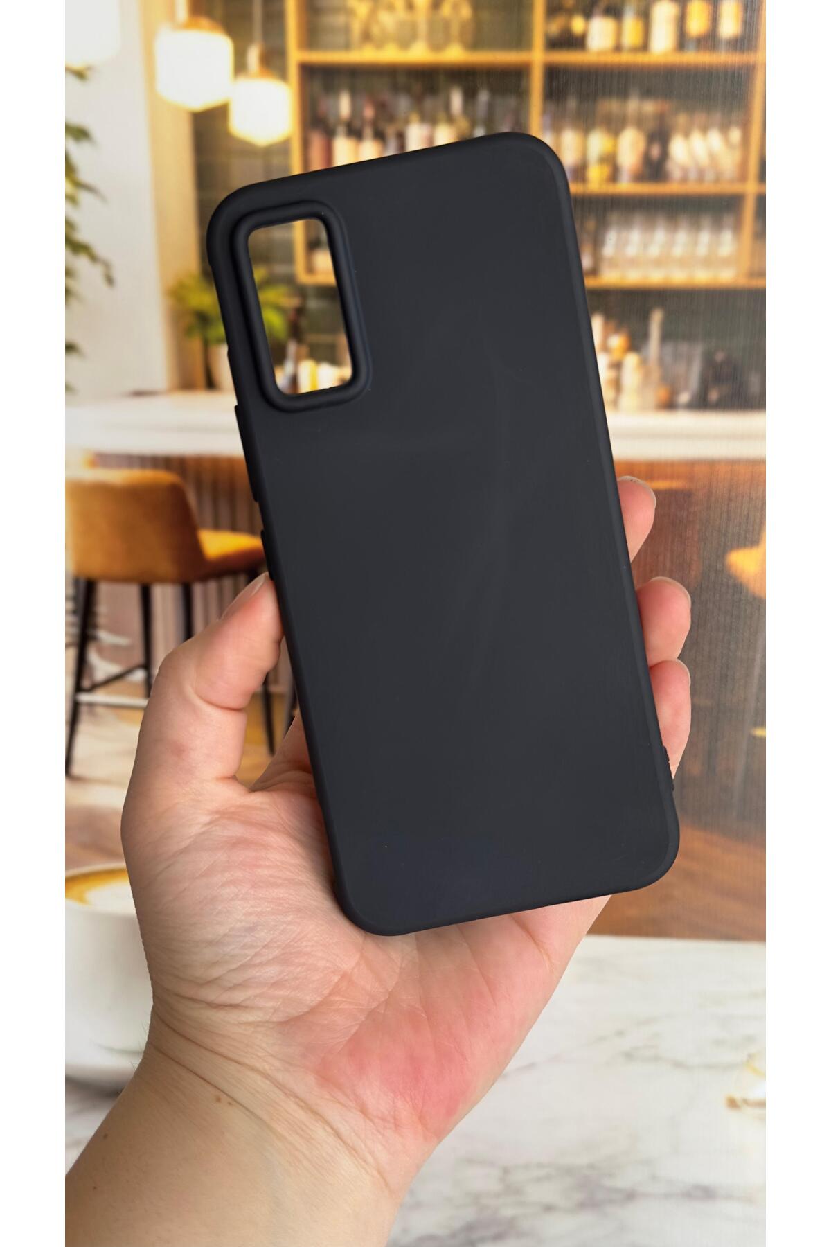 Infinix GT 30 Pro Uyumlu Silikon Darbe Emici Klasik Korumalı Rubber Kılıf