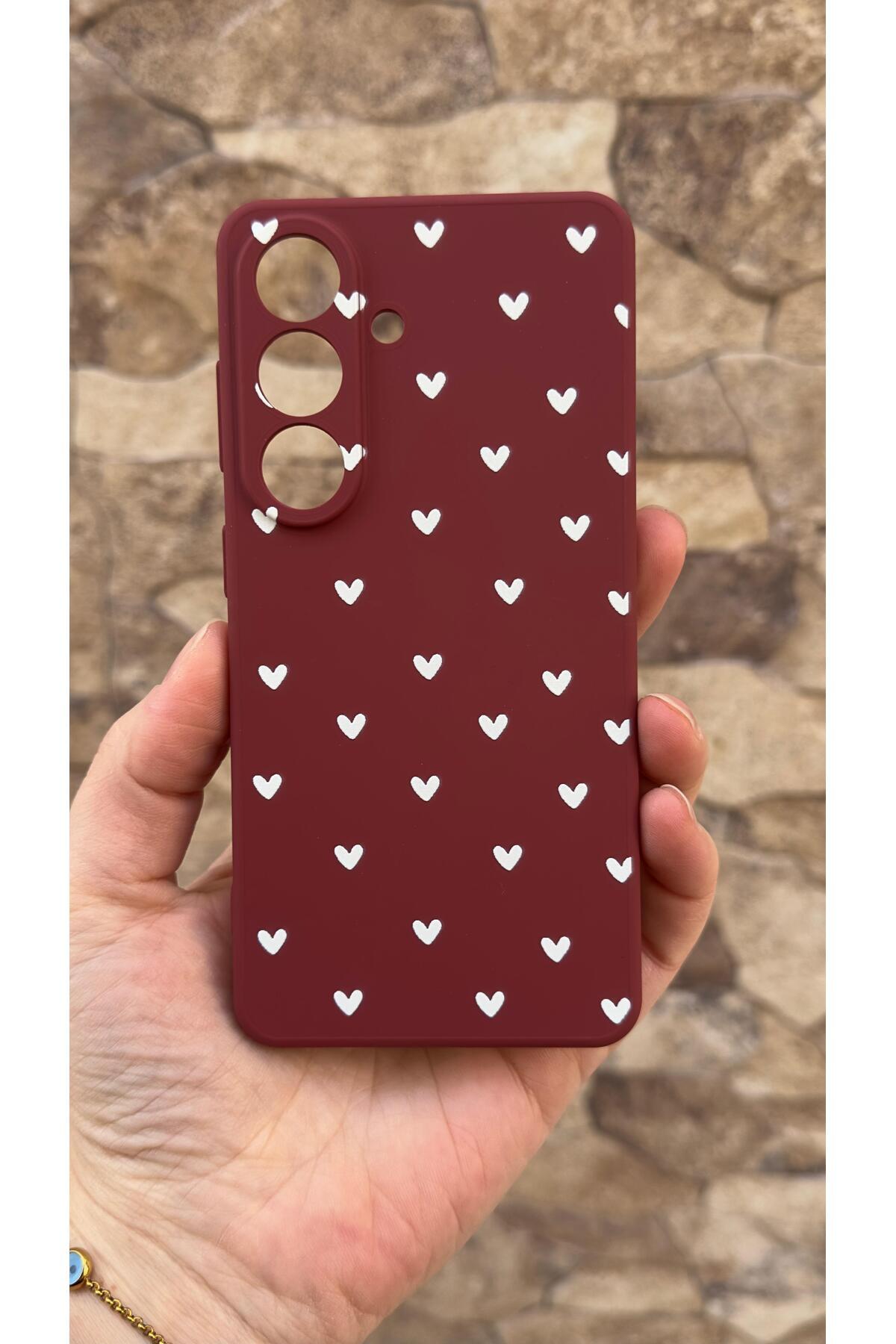 Samsung Galaxy S26 Uyumlu Beyaz Kalp Desenli Silikon Darbe Emici Klasik Korumalı Rubber Kılıf