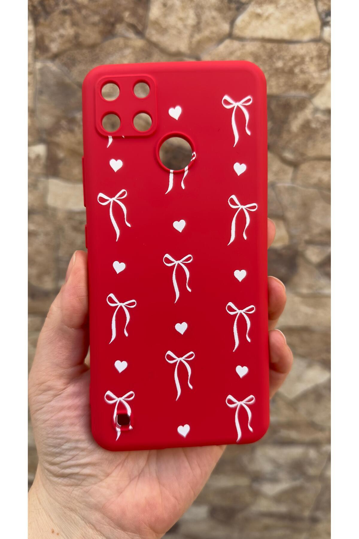 Realme C21Y Ve C25Y Uyumlu Kalpli Fiyonk Desenli Silikon Darbe Emici Klasik Korumalı Rubber Kılıf