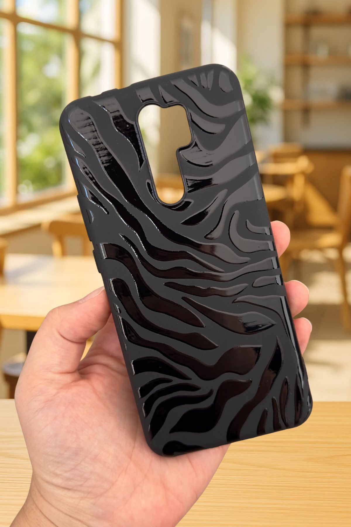 OPPO RENO 2Z Uyumlu Zebra Desenli Silikon Darbe Emici Klasik Korumalı Rubber Kılıf