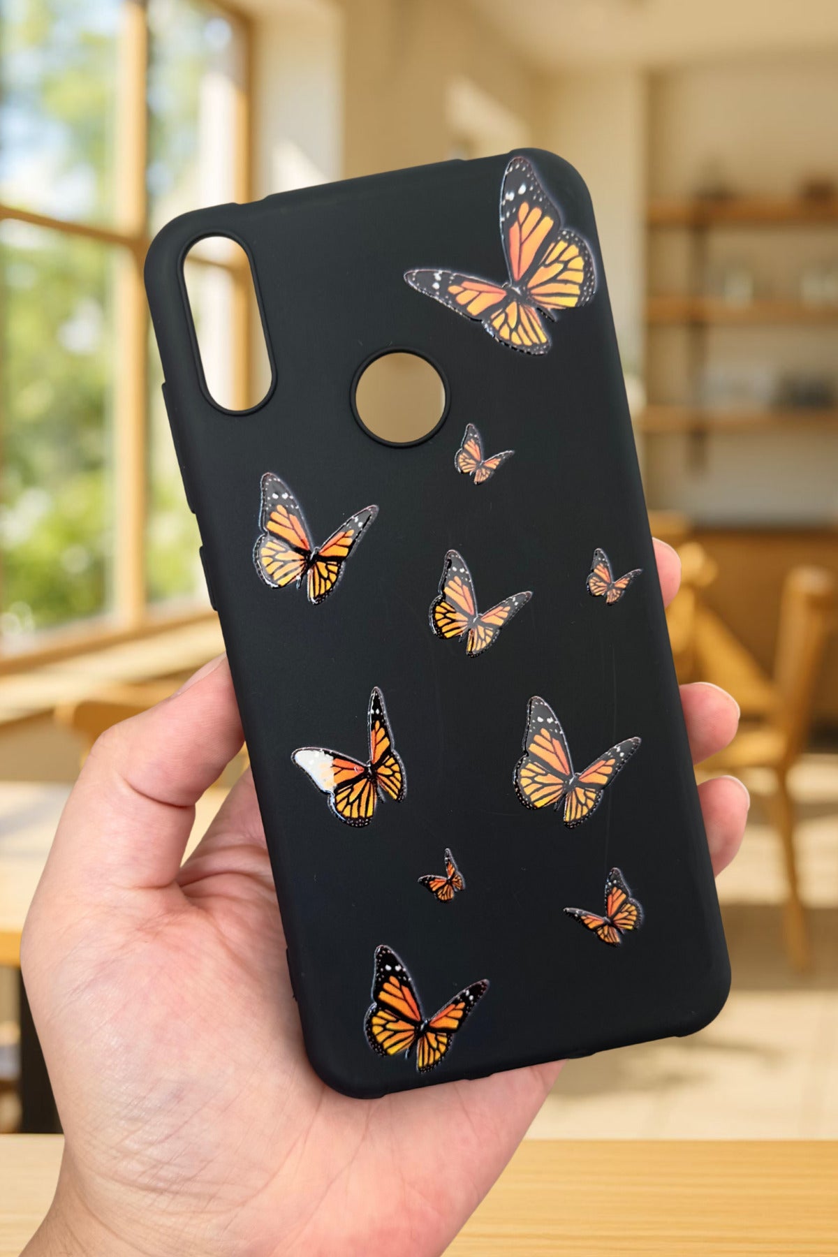 HUAWEİ Y7 2019 Uyumlu Turuncu Kelebek Desenli Silikon Darbe Emici Klasik Korumalı Rubber Kılıf