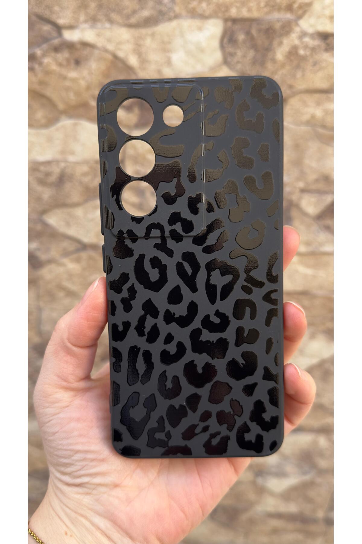 Vivo V30 Lite Uyumlu Leopar Desenli Silikon Darbe Emici Klasik Korumalı Rubber Kılıf