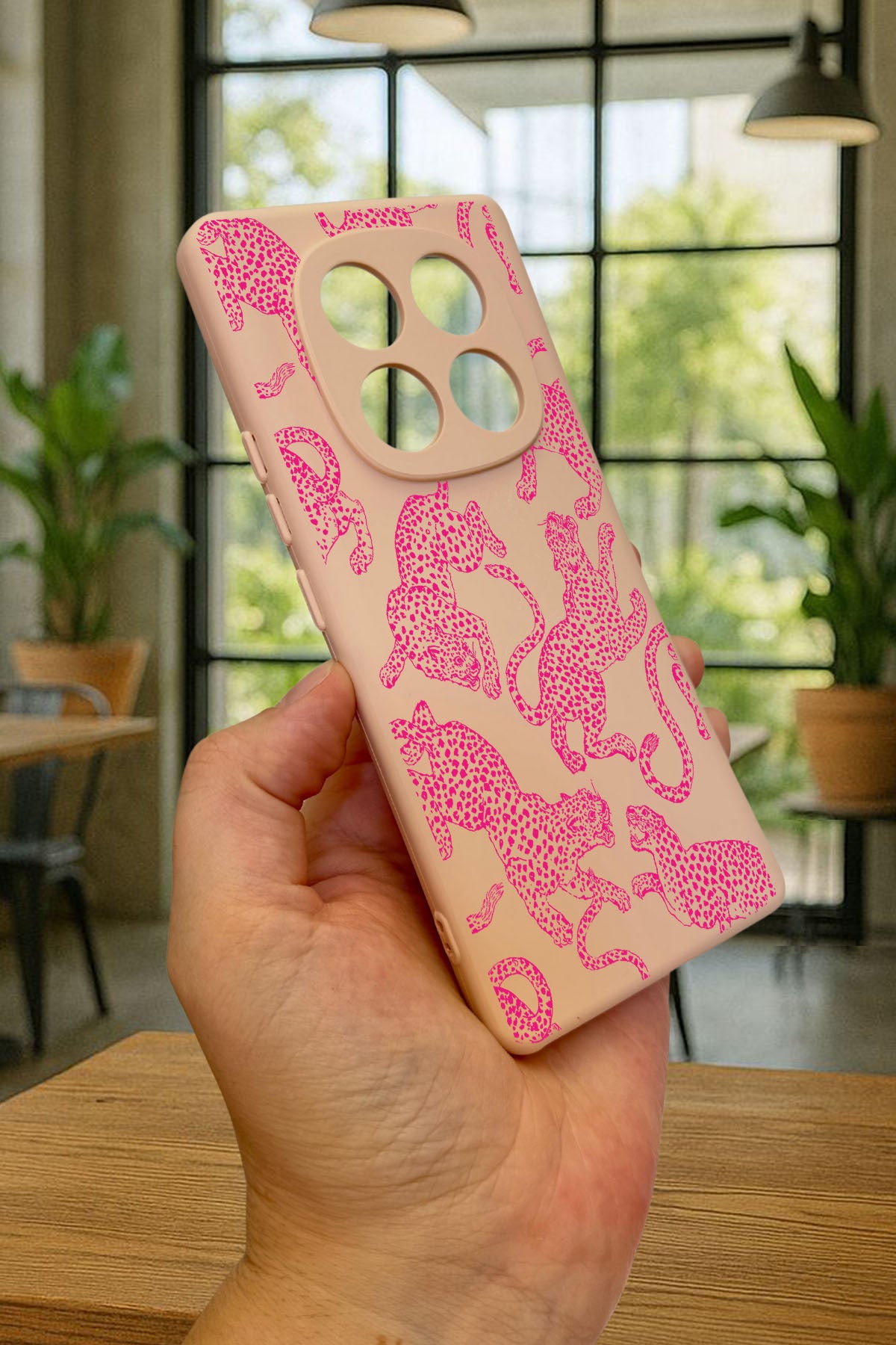 Xiaomi Redmi Note 14 Pro 5G PEMBE LEOPAR DESENLİ Silikon Darbe Emici Klasik Korumalı Rubber Kılıf