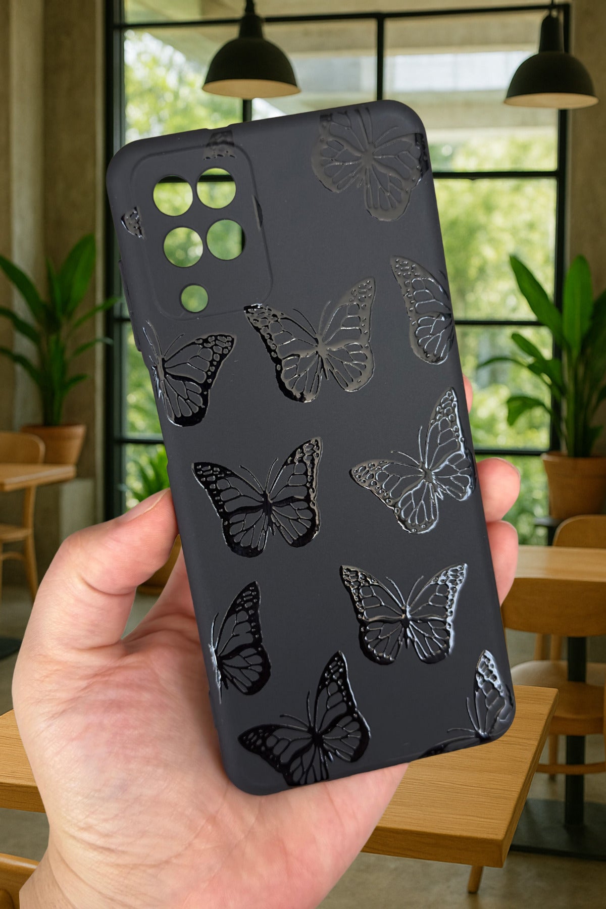 Samsung Galaxy A12 Uyumlu Siyah Kelebek Desenli Silikon Darbe Emici Klasik Korumalı Rubber Kılıf