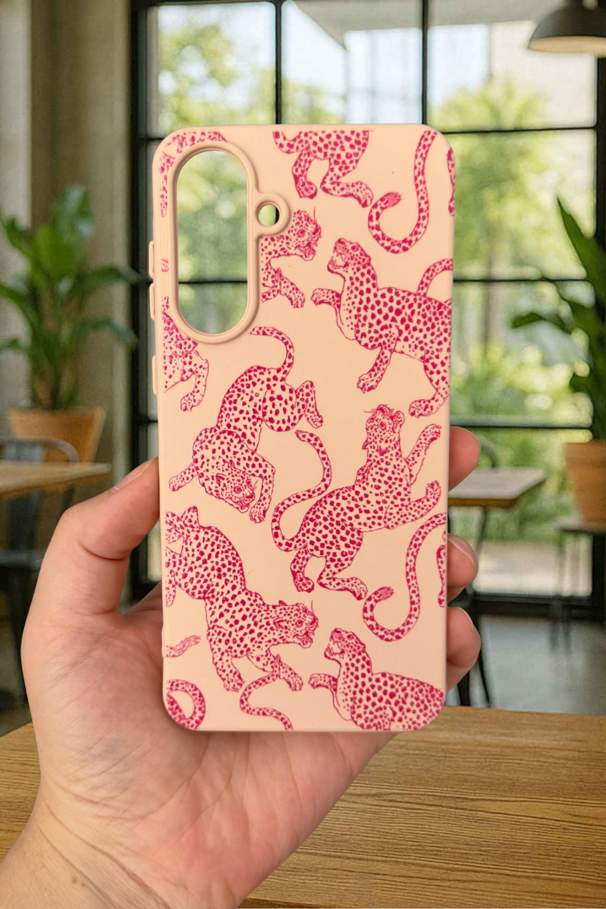 Samsung Galaxy A56 Uyumlu Pembe Leopar Desenli Silikon Darbe Emici Klasik Korumalı Rubber Kılıf