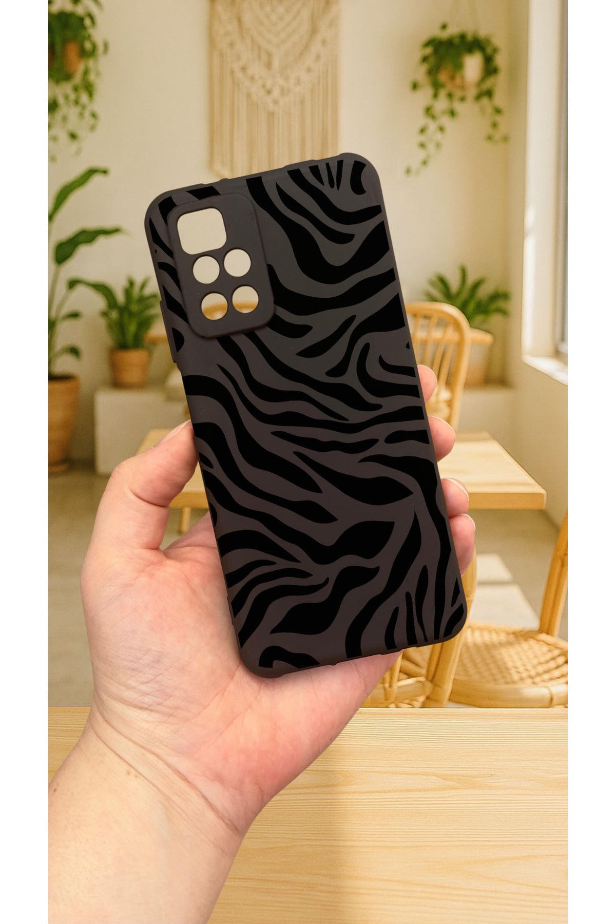 Xiaomi Redmi 10 2022 ZEBRA DESENLİ Silikon Darbe Emici Klasik Korumalı Rubber Kılıf