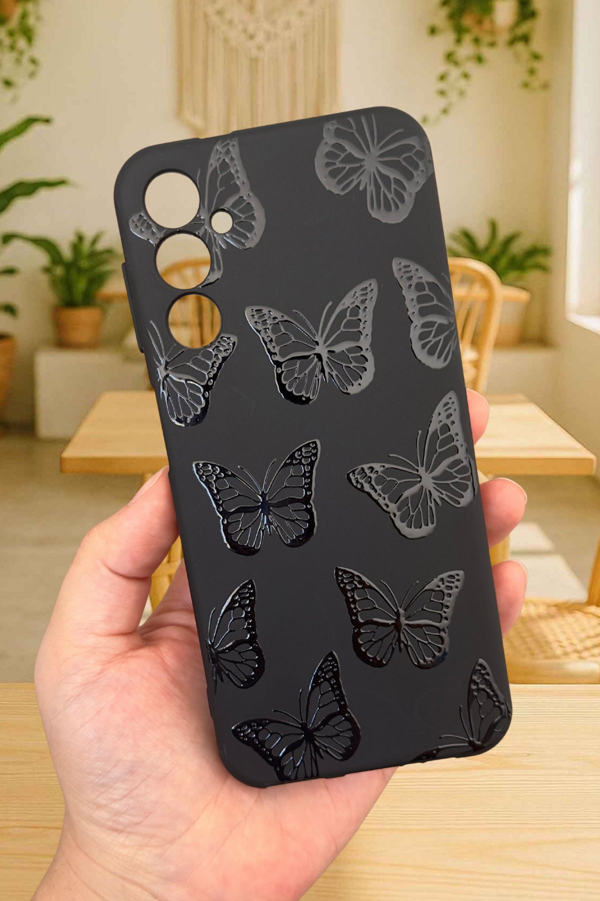 Samsung Galaxy A14 Uyumlu Siyah Kelebek Desenli Silikon Darbe Emici Klasik Korumalı Rubber Kılıf