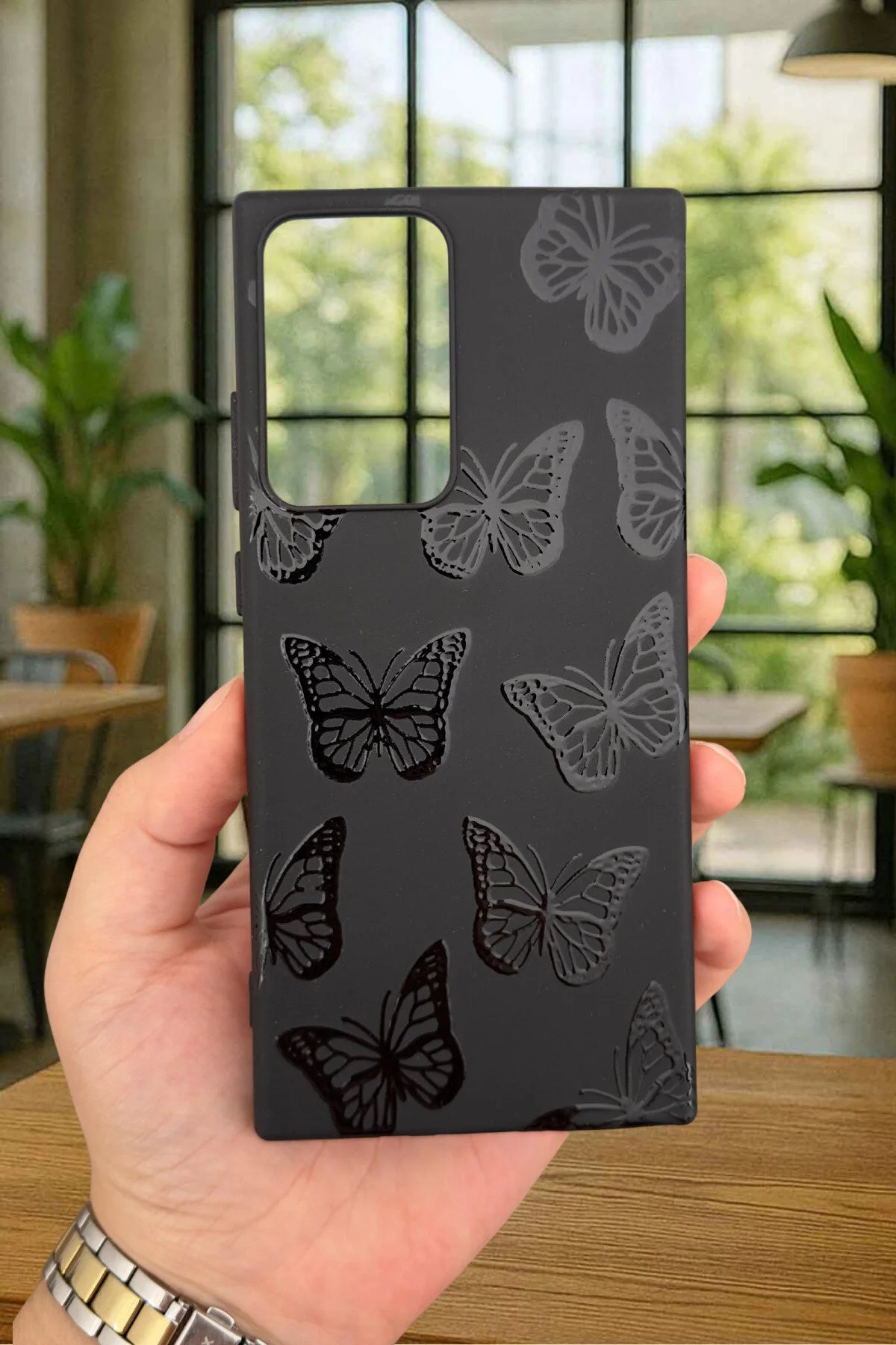 SM Galaxy Note 20 Ultra-Siyah Kelebek Desenli Silikon Darbe Emici Klasik Korumalı Rubber Kılıf