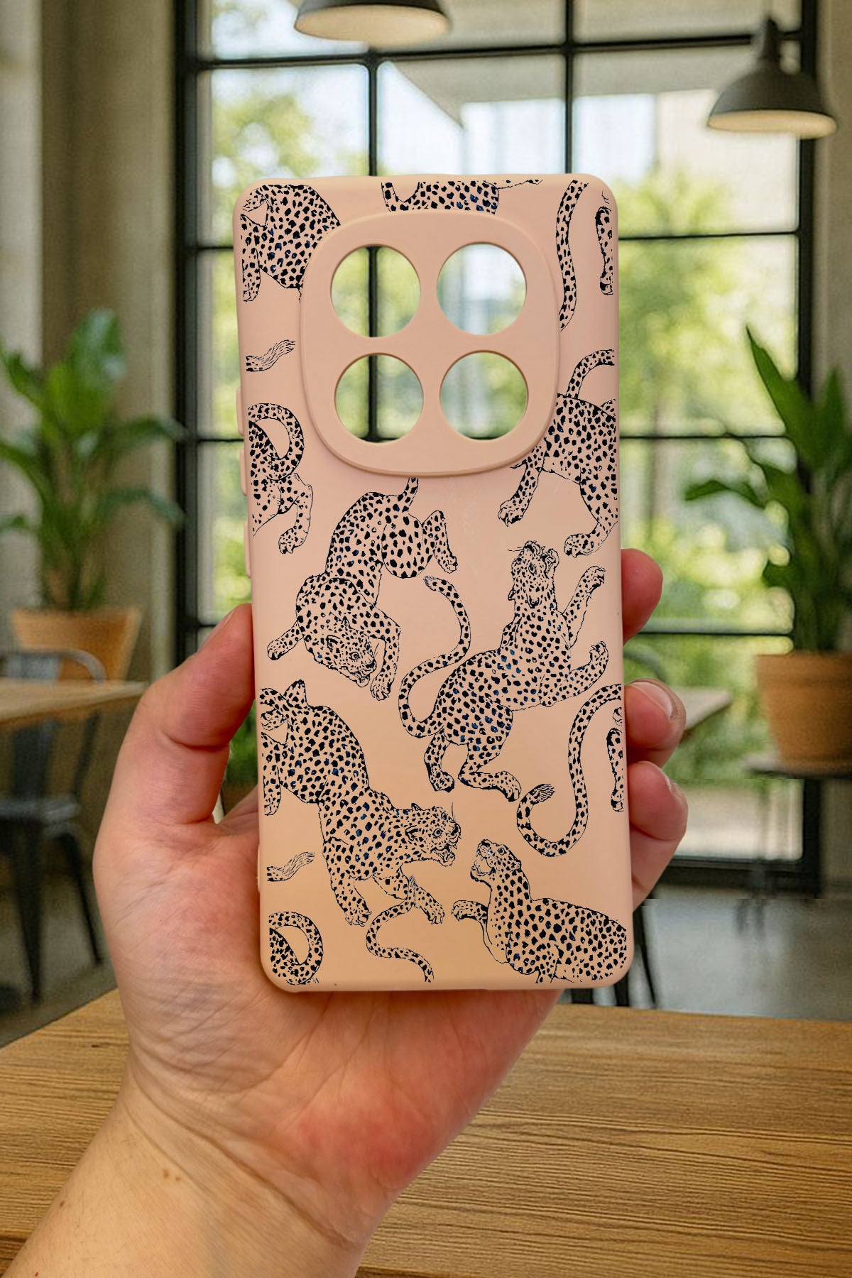Xiaomi Redmi Note 14 Pro 4G -LEOPAR DESENLİ Silikon Darbe Emici Klasik Korumalı Rubber Kılıf