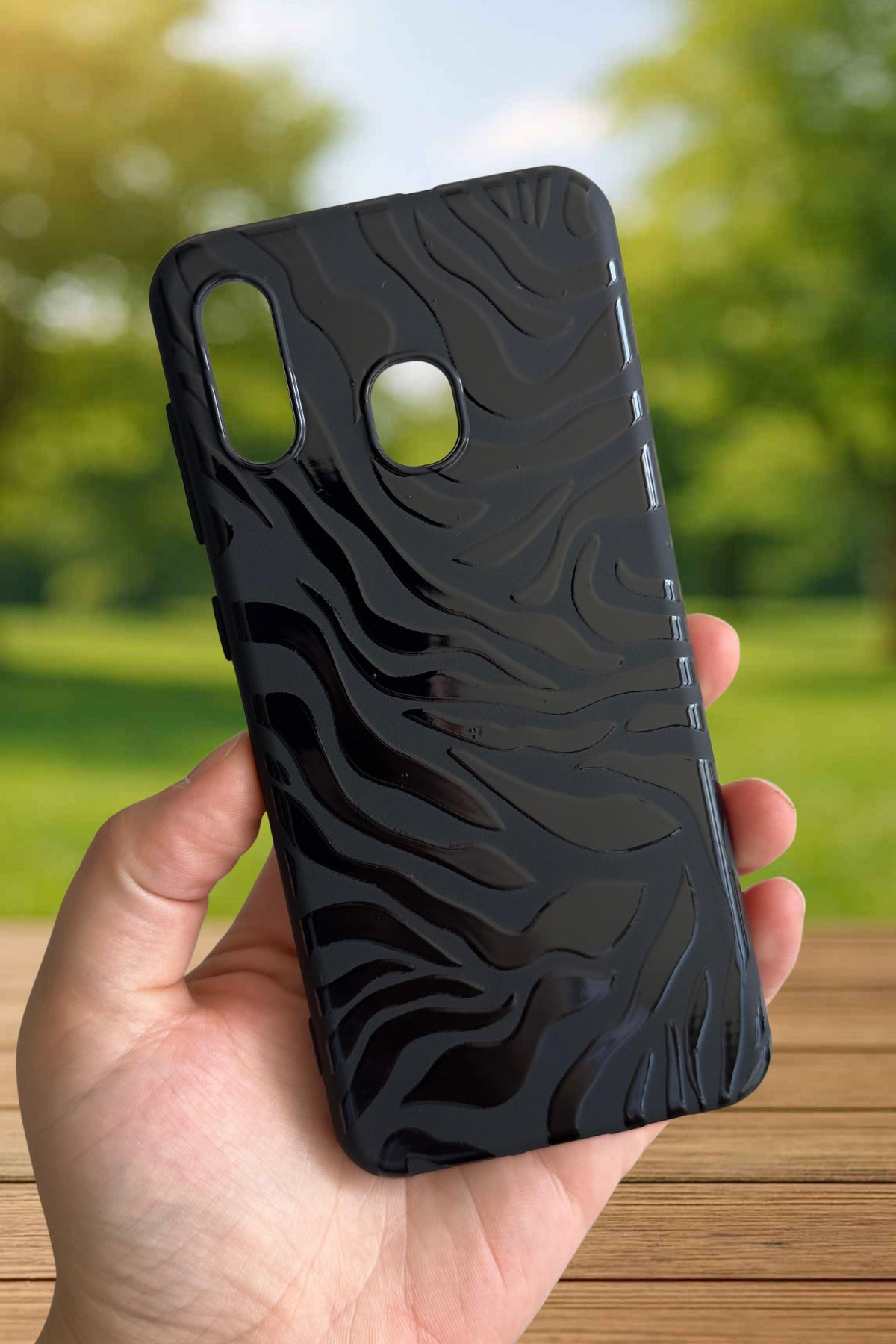 Samsung Galaxy A20 Uyumlu Zebra Desenli Silikon Darbe Emici Klasik Korumalı Rubber Kılıf
