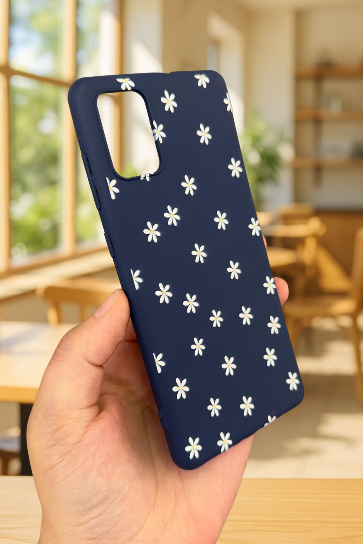 Samsung Galaxy A51 Uyumlu Mini Papatya Desenli Silikon Darbe Emici Klasik Korumalı Rubber Kılıf