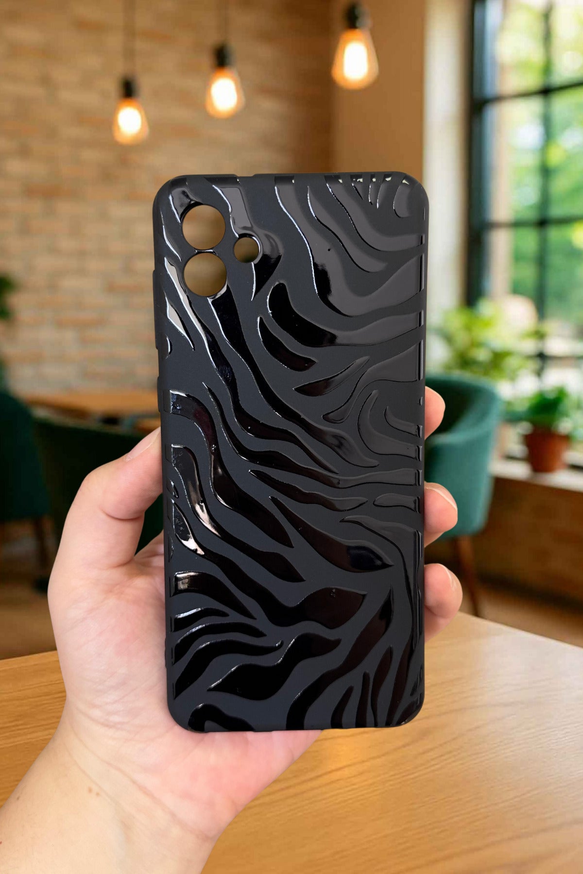 Samsung Galaxy A04 - ZEBRA DESENLİ Silikon Darbe Emici Klasik Korumalı Rubber Kılıf
