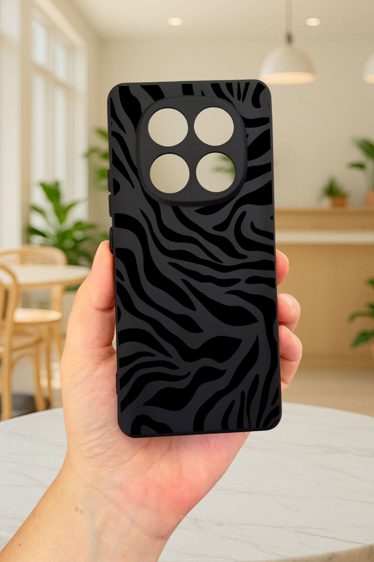 Xiaomi Redmi Note 14 Pro 5G ZEBRA DESENLİ Silikon Darbe Emici Klasik Korumalı Rubber Kılıf