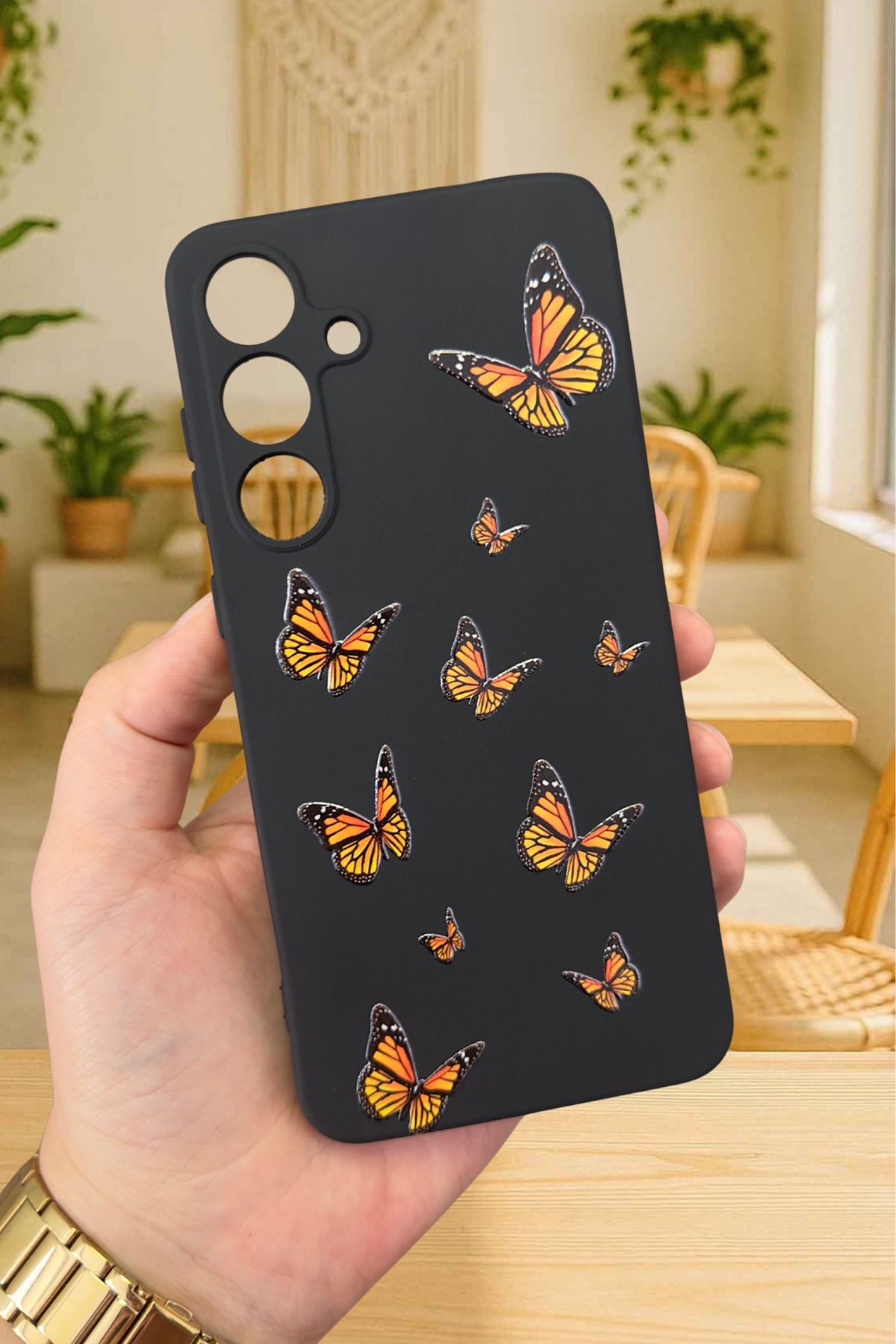Samsung Galaxy S25 Plus- TURUNCU KELEBEK DESENLİ Silikon Darbe Emici Klasik Korumalı Rubber Kılıf