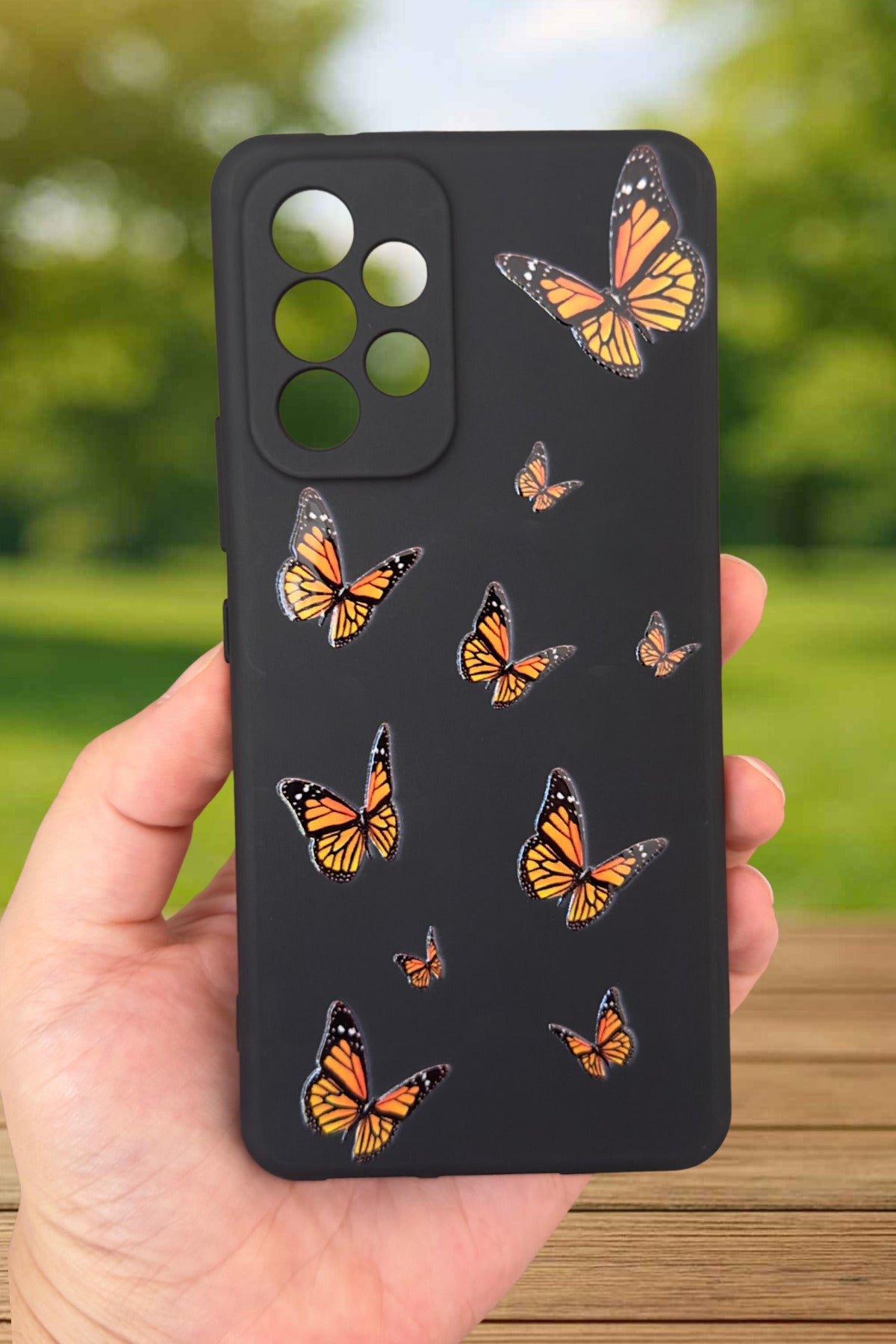 Samsung Galaxy A53 - Turuncu Kelebek Desenli Silikon Darbe Emici Klasik Korumalı Rubber Kılıf