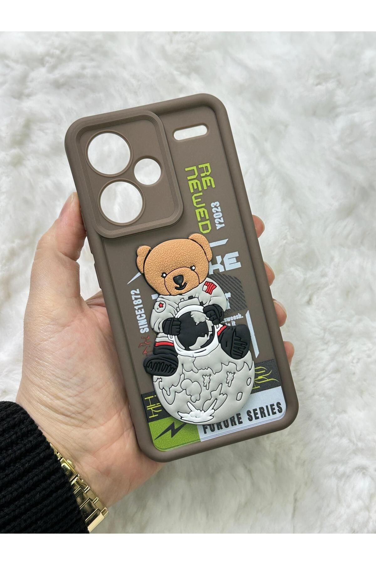 Redmi Note 13 Pro PLUS - Kabartmalı 3D Ayıcık Desenli Silikon Kamera Korumalı Lansman Ayıcıklı