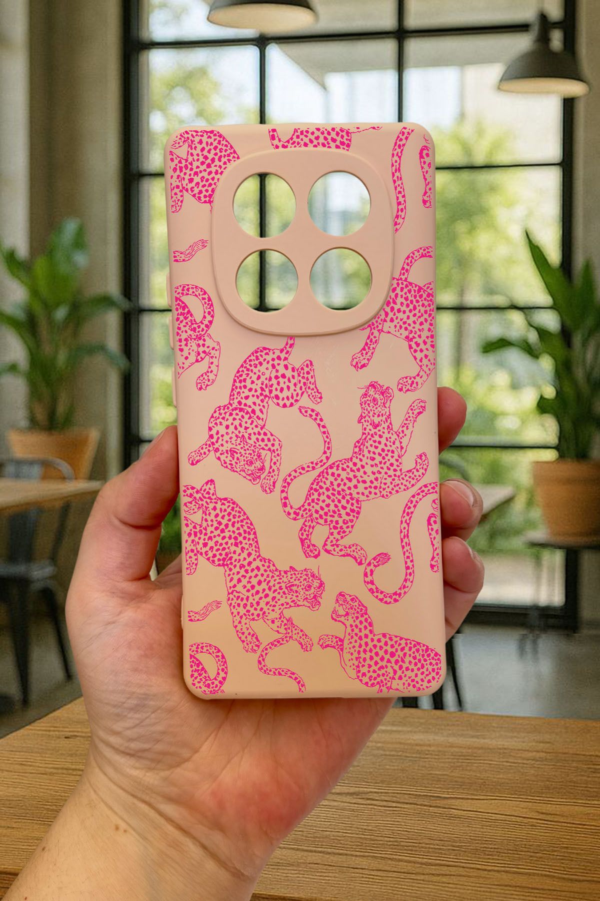 Xiaomi Redmi Note 14 Pro 4G-PEMBE LEOPAR DESENLİ Silikon Darbe Emici Klasik Korumalı Rubber Kılıf