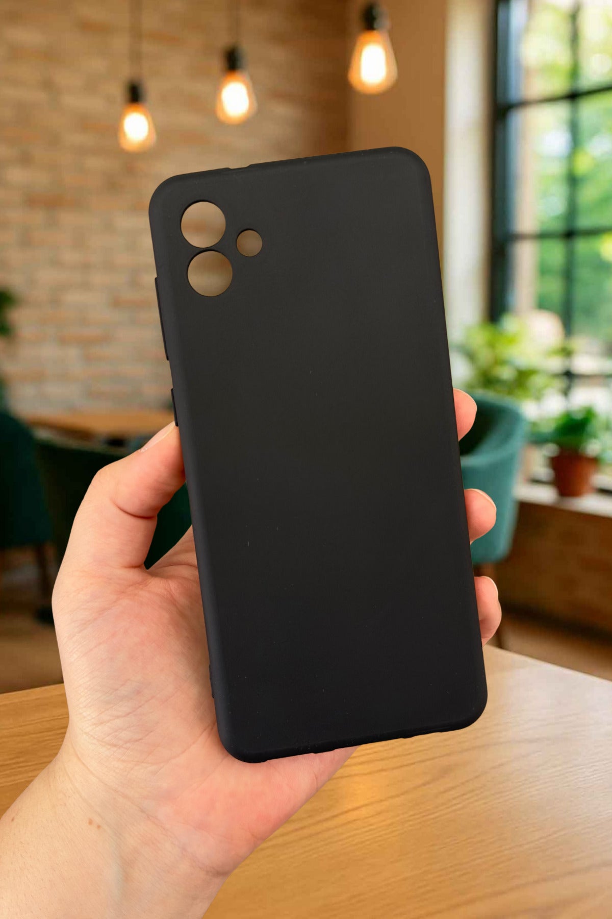 Samsung Galaxy A04 Silikon Darbe Emici Klasik Korumalı Rubber Kılıf