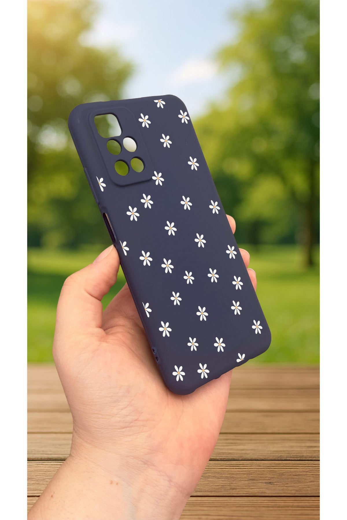 Xiaomi Redmi 10 2022 MİNİ PAPATYA DESENLİ Silikon Darbe Emici Klasik Korumalı Rubber Kılıf