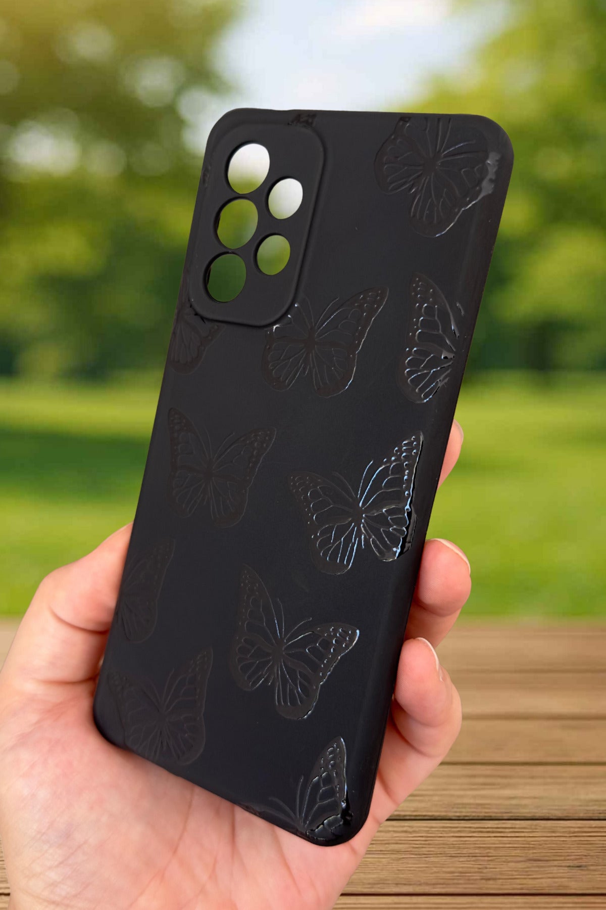 Samsung Galaxy A53 Uyumlu Siyah Kelebek Desenli Silikon Darbe Emici Klasik Korumalı Rubber Kılıf