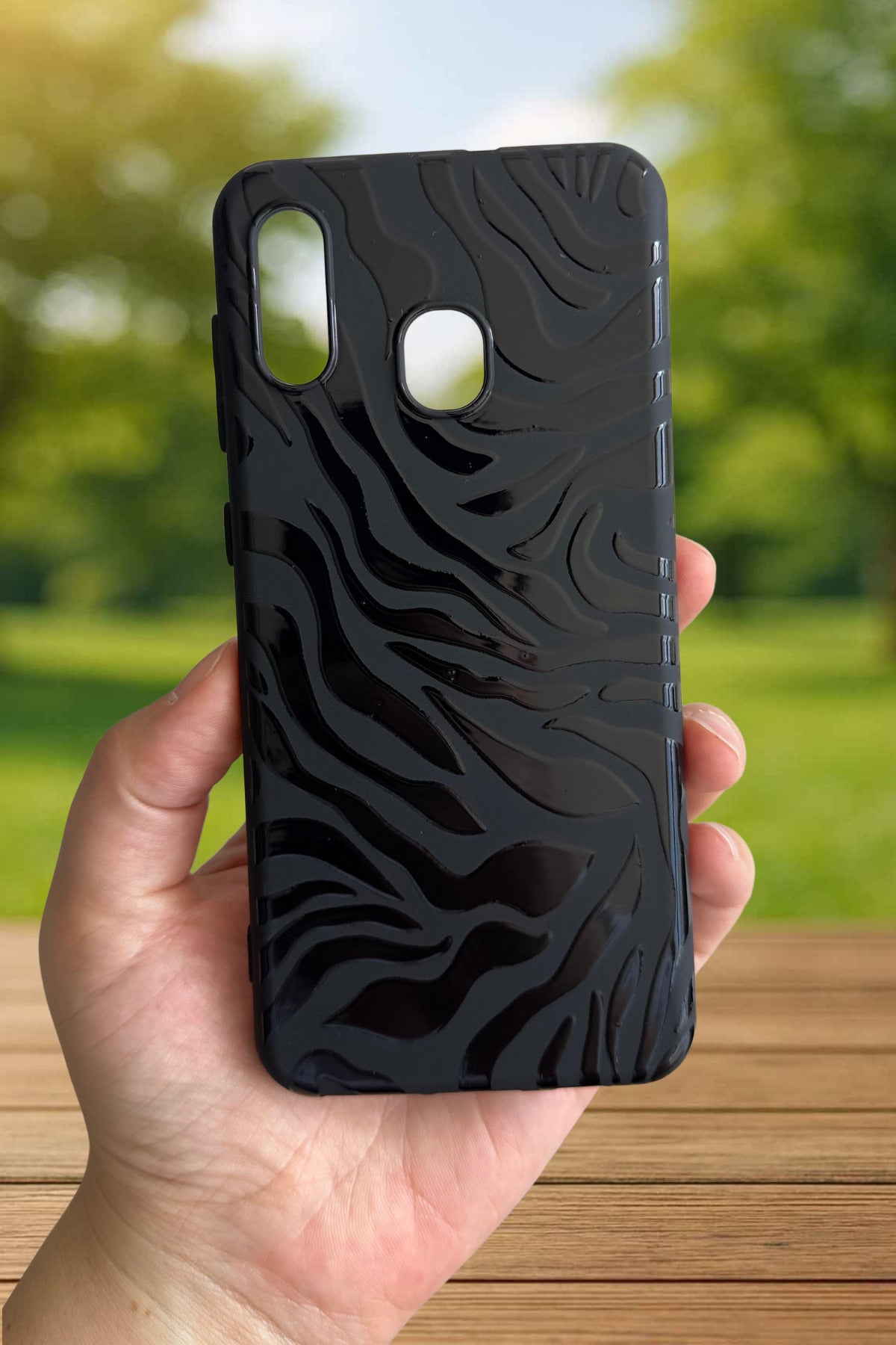 Samsung Galaxy A20 Uyumlu Zebra Desenli Silikon Darbe Emici Klasik Korumalı Rubber Kılıf