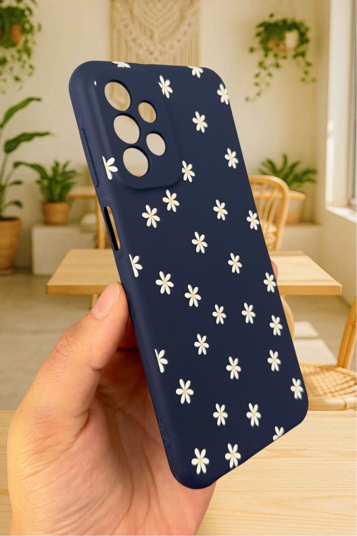 Samsung Galaxy A72 Uyumlu Mini Papatya Desenli Silikon Darbe Emici Klasik Korumalı Rubber Kılıf