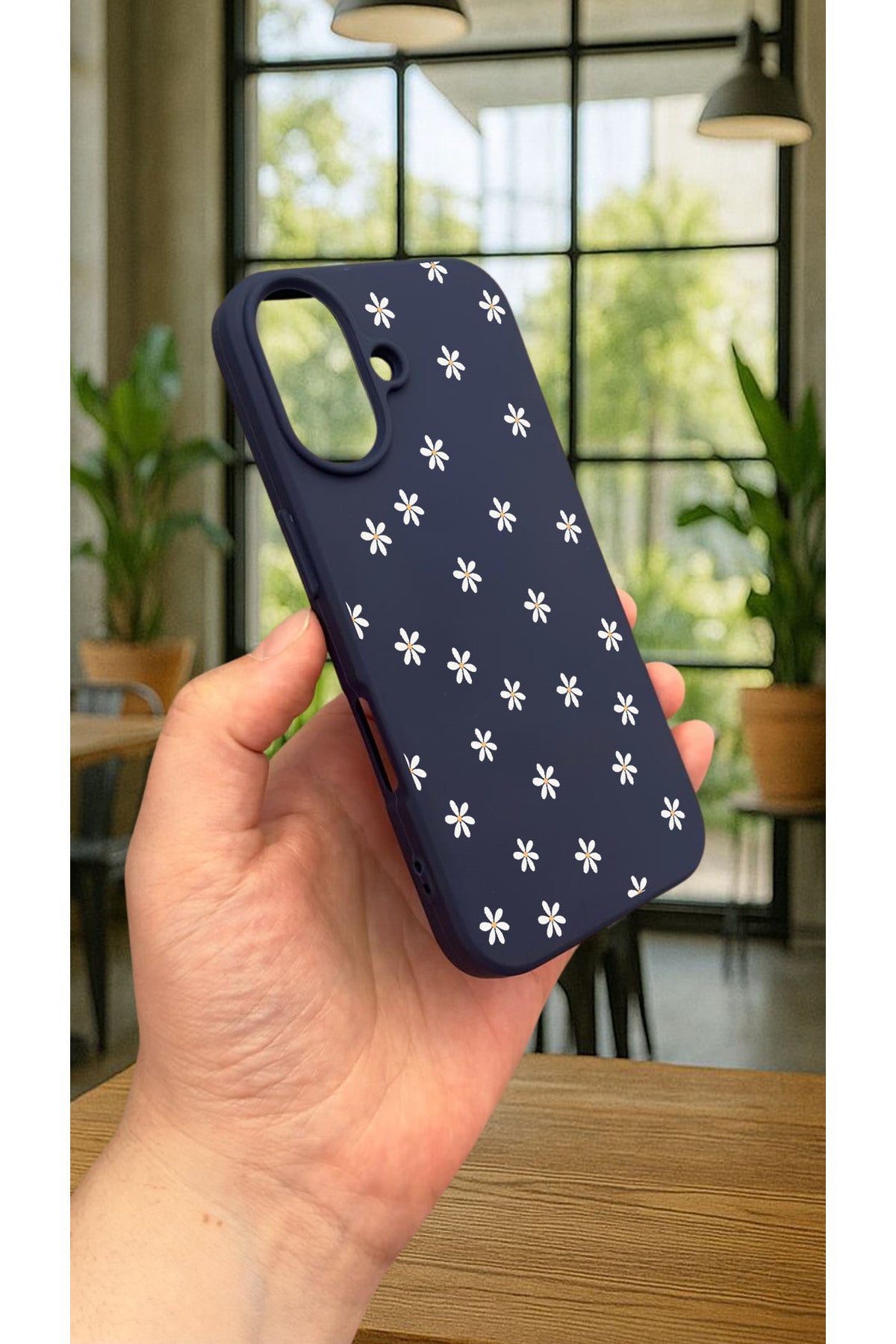 iPhone 16 Plus - MİNİ PAPATYA DESENLİ Silikon Darbe Emici Klasik Korumalı Rubber Kılıf