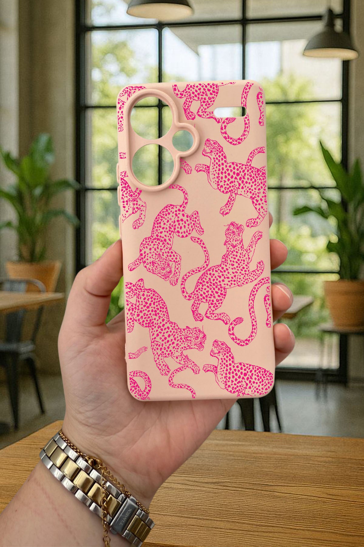 Redmi Note 13 Pro Plus PEMBE LEOPAR DESENLİ Silikon Darbe Emici Klasik Korumalı Rubber Kılıf