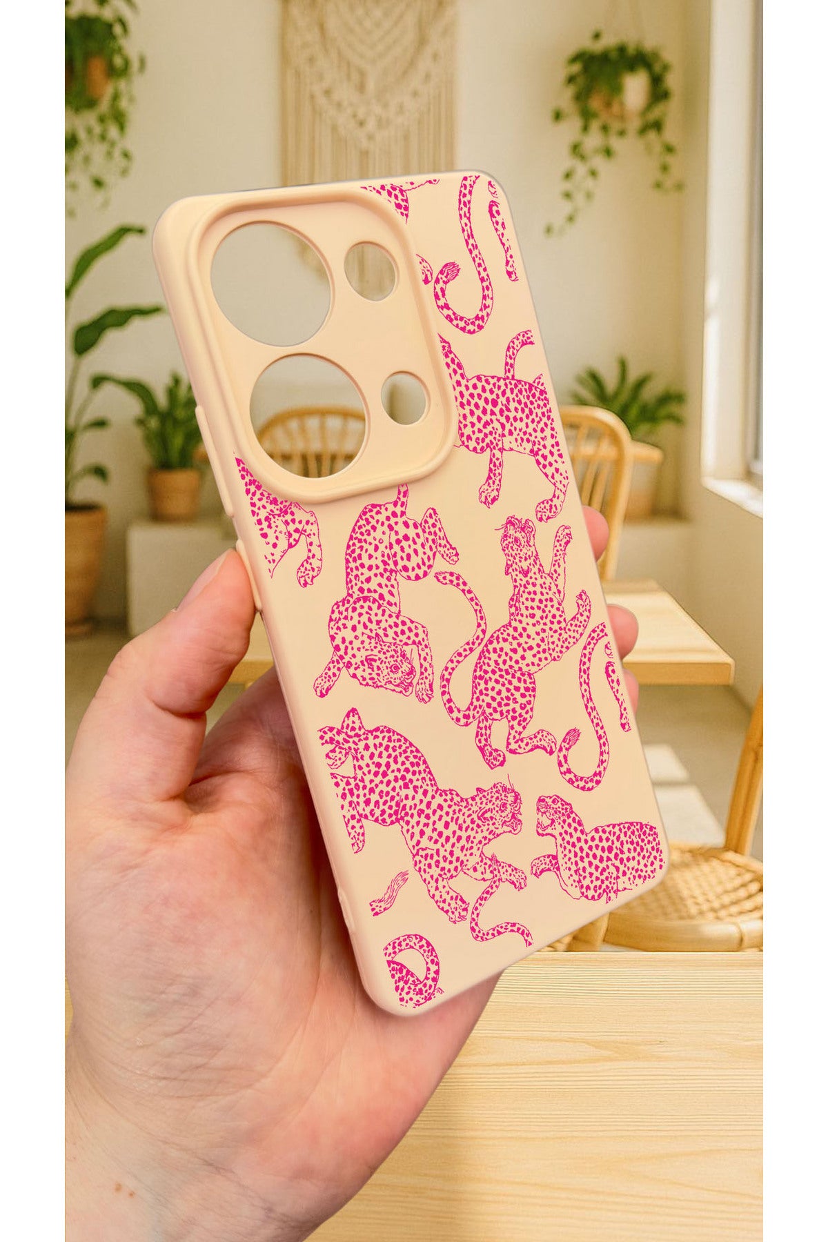 Xiaomi Redmi Note 13 Pro 4G PEMBE LEOPAR DESENLİ Silikon Darbe Emici Klasik Korumalı Rubber Kılıf
