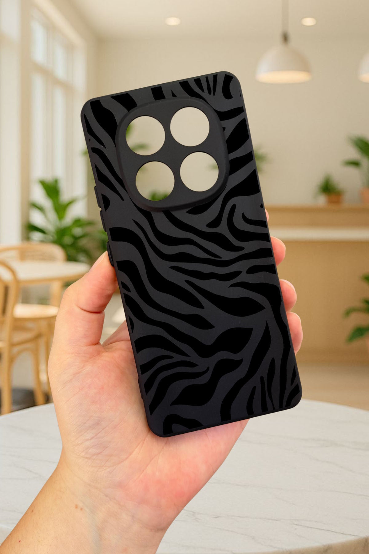 Xiaomi Redmi Note 14 Pro 5G ZEBRA DESENLİ Silikon Darbe Emici Klasik Korumalı Rubber Kılıf