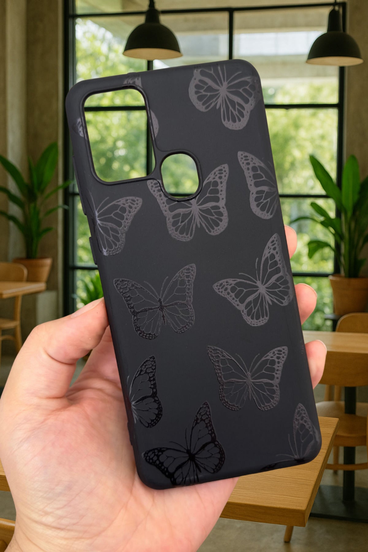 Samsung Galaxy A21s Uyumlu Siyah Kelebek Desenli Silikon Darbe Emici Klasik Korumalı Rubber Kılıf