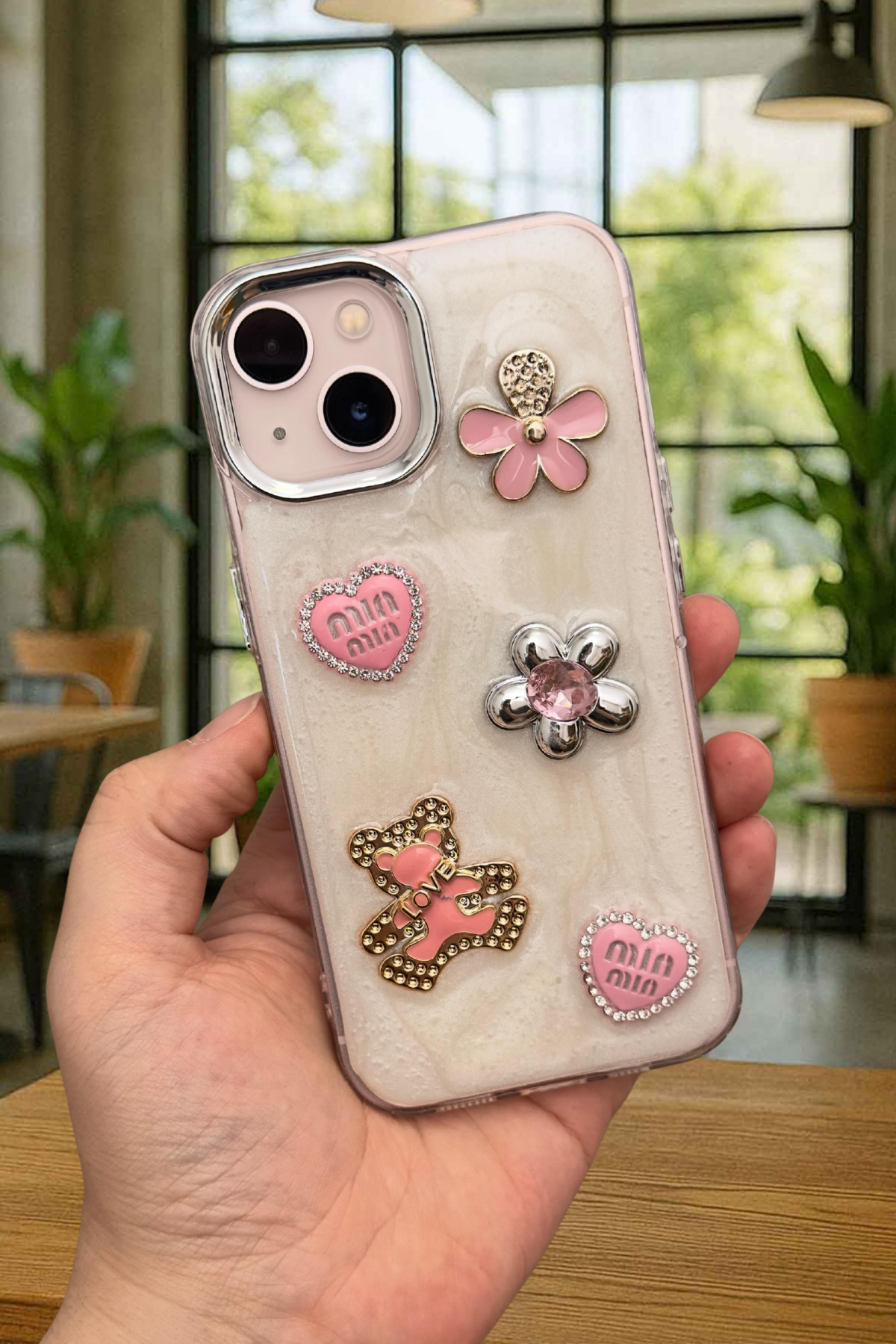 iPhone 15 Kamera Çıkıntılı Şık ve Dayanıklı Telefon Kılıfı - Zarif Tasarımlar Moda Kılıf