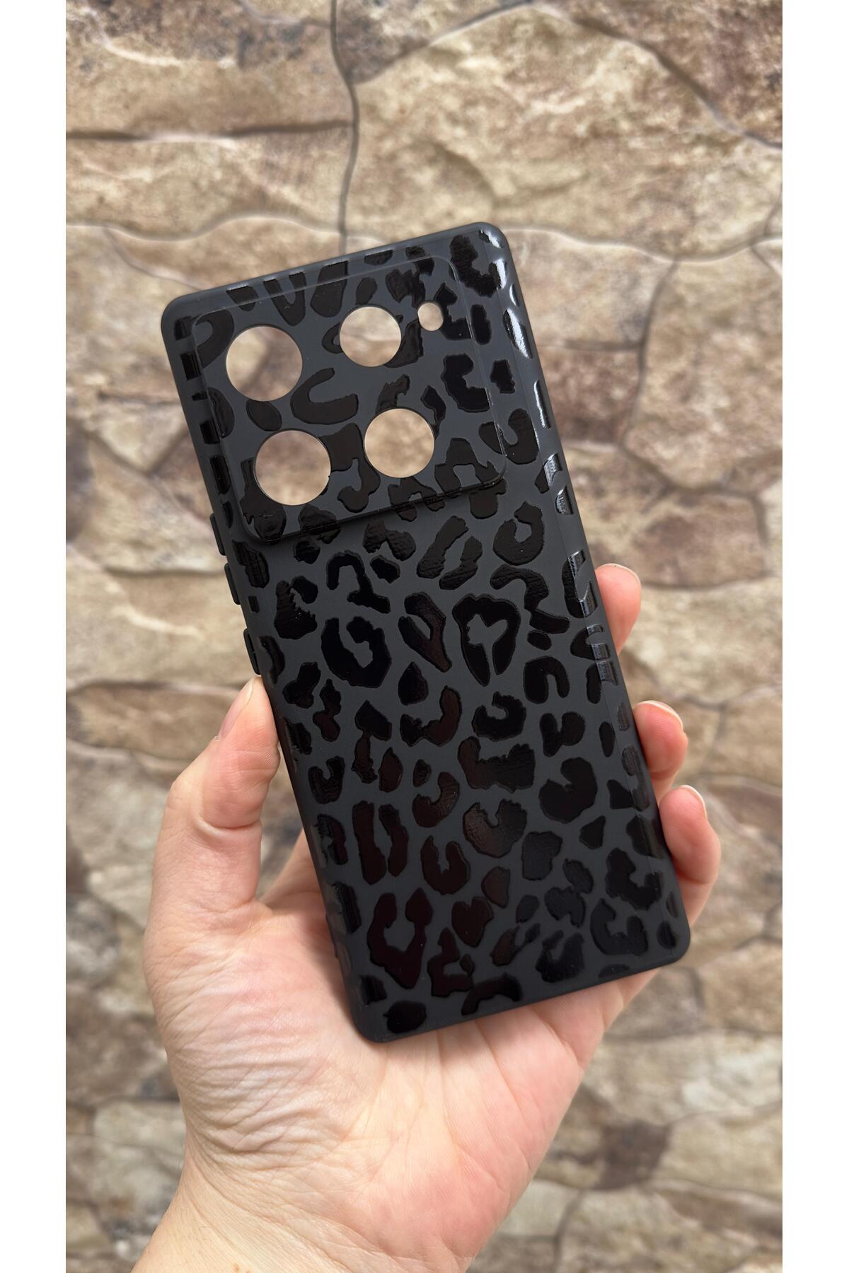 İnfınıx Note 40 Pro Plus 5G Uyumlu Siyah Leopar Desenli Silikon Darbe Emici Klasik Korumalı Rubber Kılıf