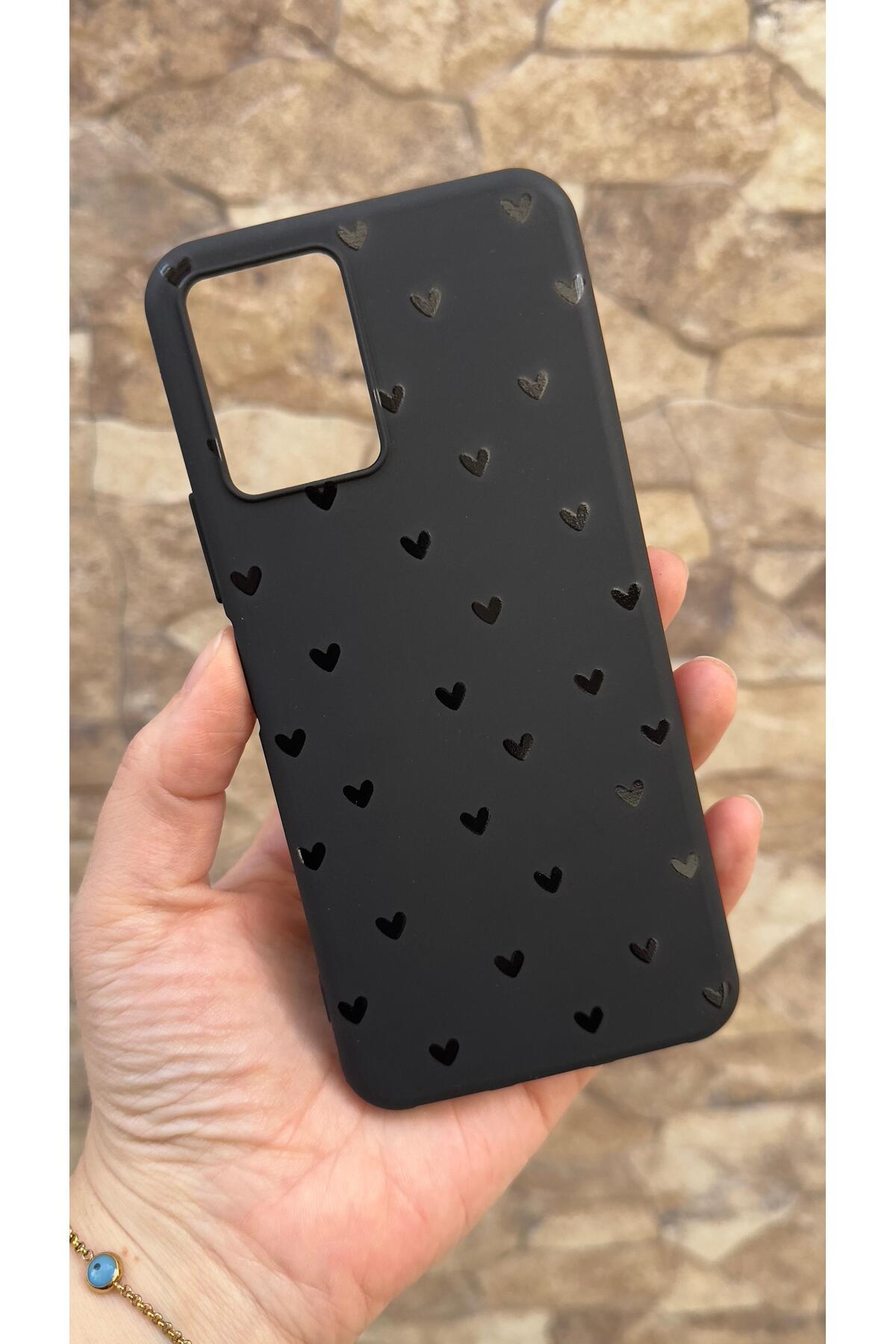 Vivo Y21 Uyumlu Mini Siyah Kalp Desenli Silikon Darbe Emici Klasik Korumalı Rubber Kılıf