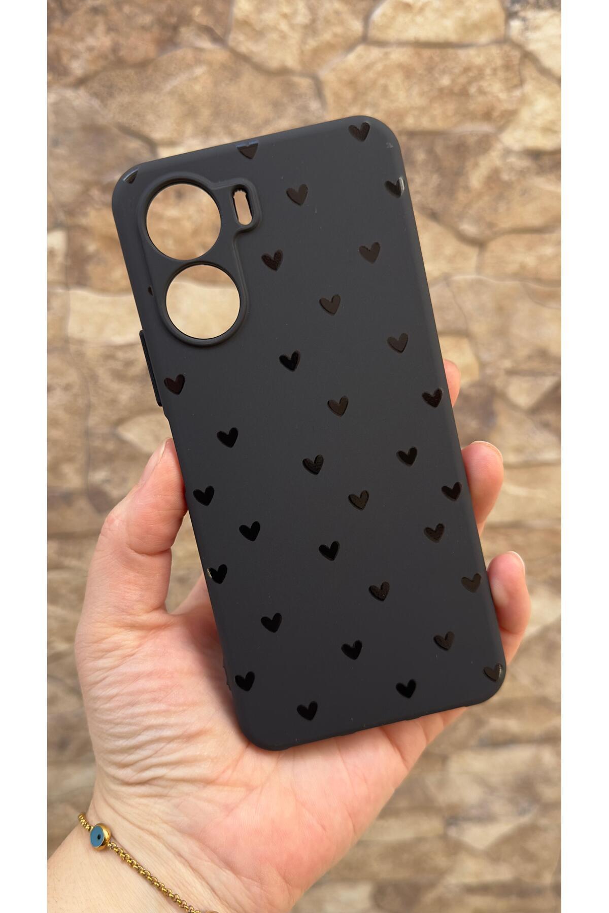 VİVO Y18 Uyumlu Mini Siyah Kalp Desenli Silikon Darbe Emici Klasik Korumalı Rubber Kılıf