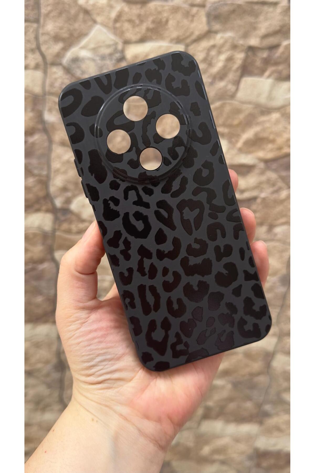 TECNO SPARK 30C Uyumlu Leopar Desenli Silikon Darbe Emici Klasik Korumalı Rubber Kılıf