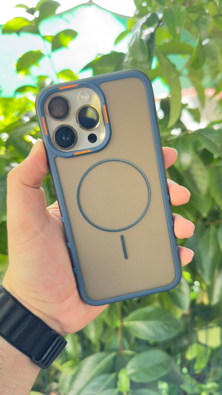 iPhone 15 Pro Max Magsafe Özellikli Kamera Çıkıntılı Yanları Silikon Arkası Mat Sylüx Kılıf