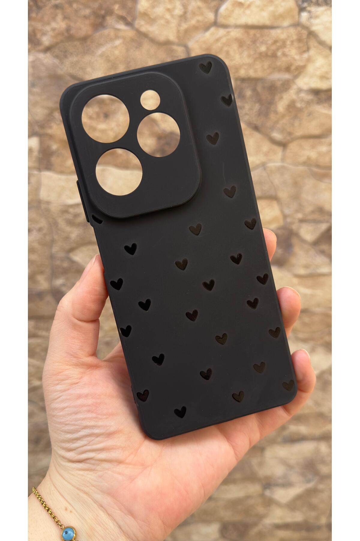 İNFİNİX HOT 40 Uyumlu Mini Siyah Kalp Desenli Silikon Darbe Emici Klasik Korumalı Rubber Kılıf