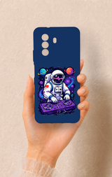 Huawei Nova Y70 Uyumlu Astronot DJ Desenli Silikon Kılıf