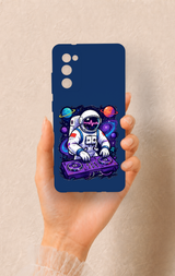 Samsung S20Fe Uyumlu Astronot DJ Desenli Silikon Kılıf